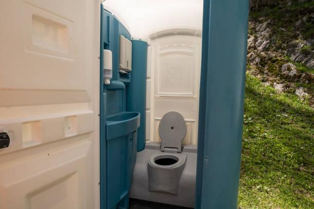 Best Best portable toilet rental  in East Washington, PA