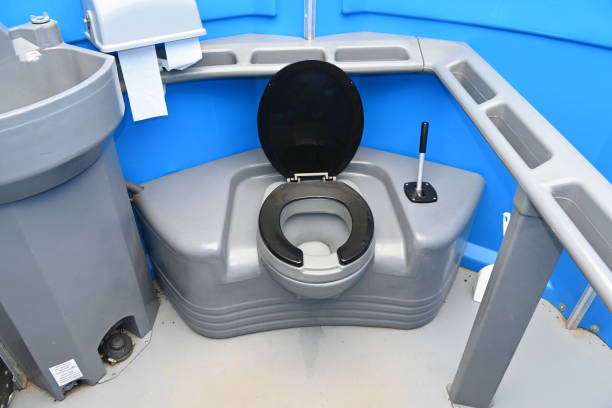 Best Porta potty rental near me  in East Washington, PA